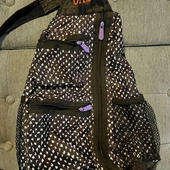 Thirty one crossbody sling backpack - Picture 7 of 9